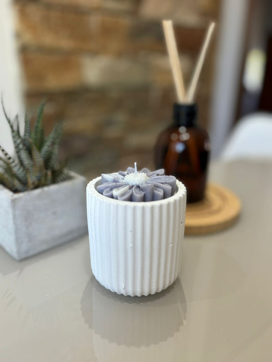 Vela artesanal cilindro en flor